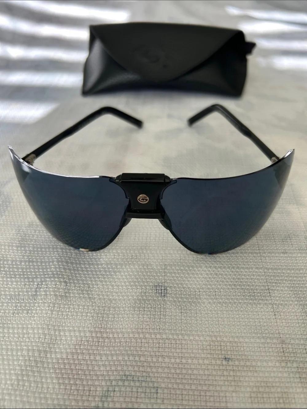 Gargoyles Shield Sunglasses ANSI Z87.1 Black Plastic Frame Blue Lenses w/ Case